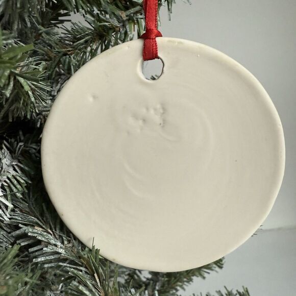 VINTAGE 1985 KATHRYN DESIGNS HAND PAINTED PORCELAIN IOWA CHRISTMAS ORNAMENT - Picture 4 of 4